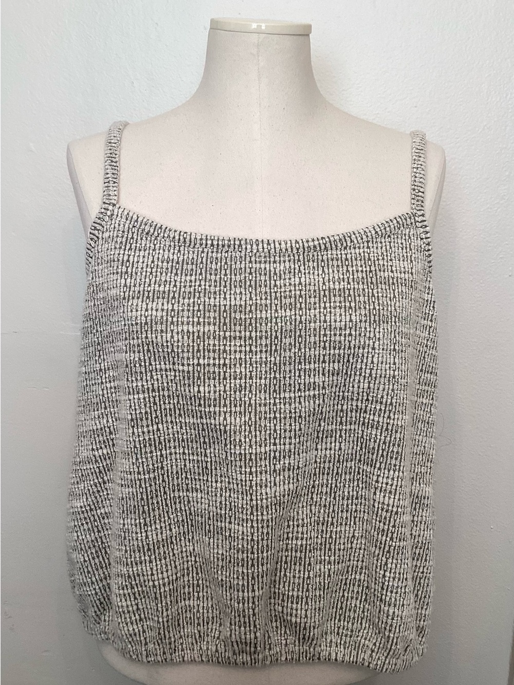 LOFT Bubble Hem Knit Tank Top Eucalyptus Leaf Size Large